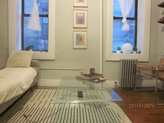 5th image of 383 S 3rd St APT 3