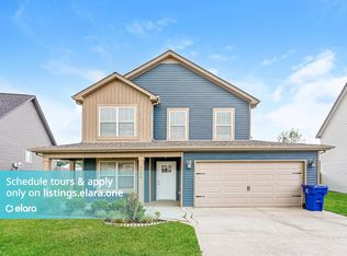 1136 Eagles Bluff Dr, Clarksville, TN 37040