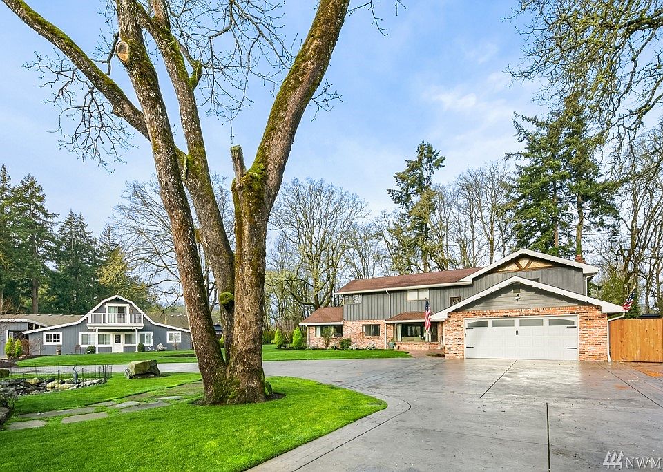 Two homes on one giant lot! Main house: 4787 sq ft, guest house 1440 sq ft. *Buyer to verify*