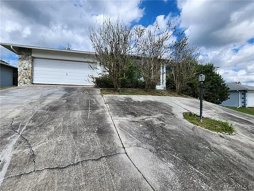 229 W Casurina Pl Photo 1