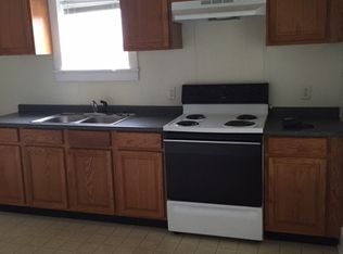 701 8th St #2, Saxton, PA 16678