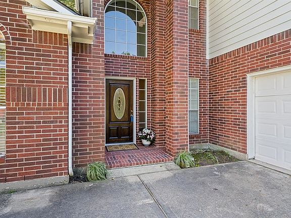 3rd image of 18115 Polo Meadow Dr