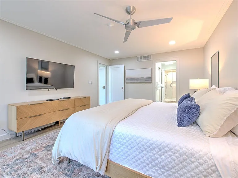 739 Bayport Way #739 — Photo 27