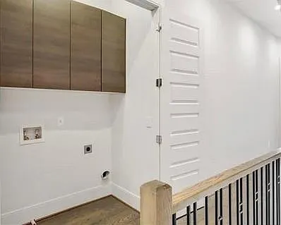 223 16th St #8 — Photo 21