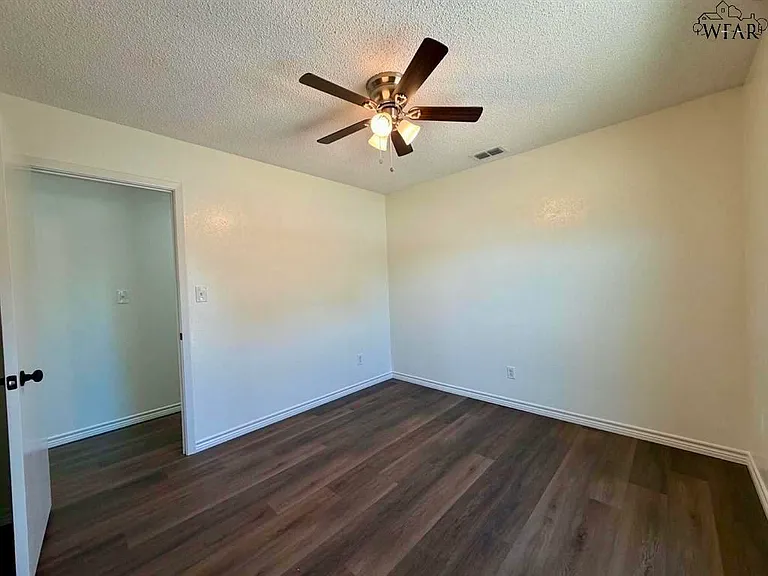 1 Brandy Ln — Photo 10