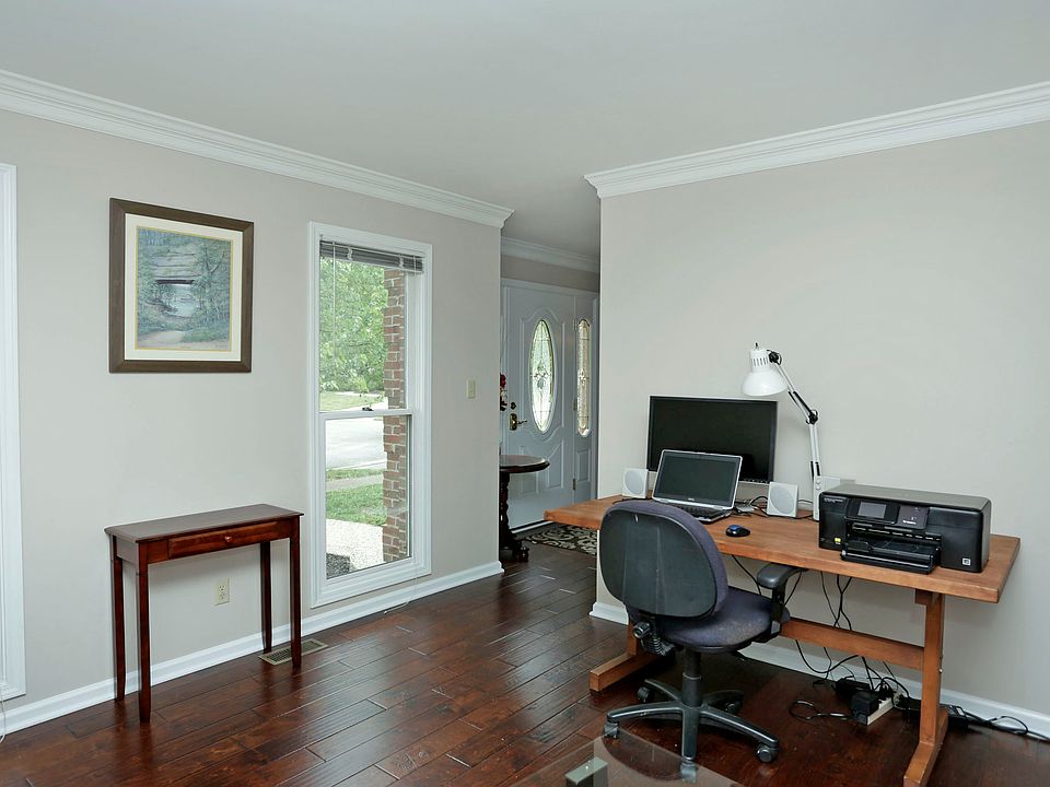 1st image of 1301 Glenview Dr
