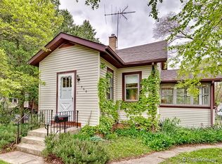 27W566 Beecher Ave, Winfield, IL 60190