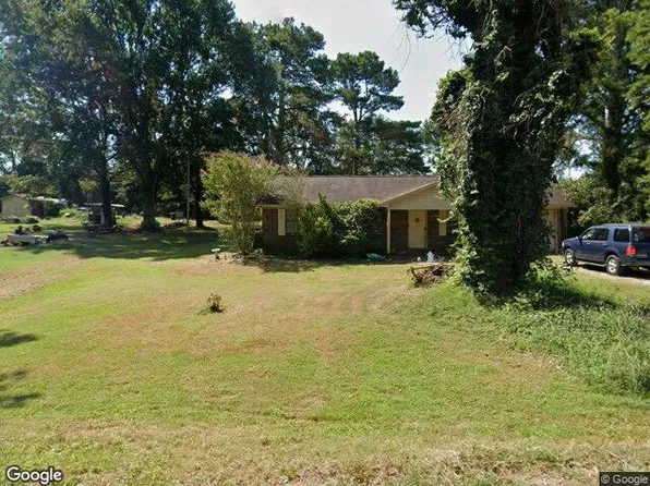 113 Rogersville Heights Dr, Rogersville, AL 35652