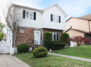370 Main St, Staten Island, NY 10307