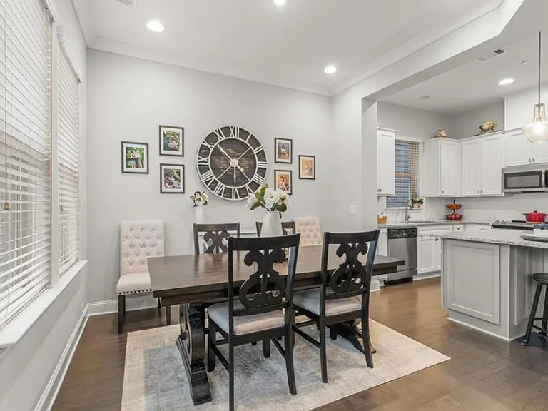 405 Cranleigh Rdg SE #405 — Photo 5