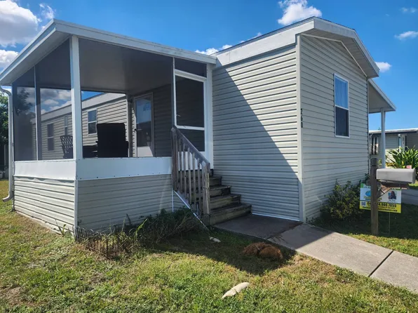 601 Starkey Rd #260, Largo, FL 33771