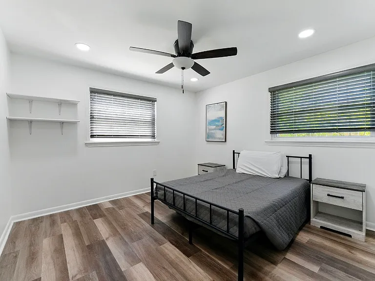 2820 Memorial Dr SE — Photo 25