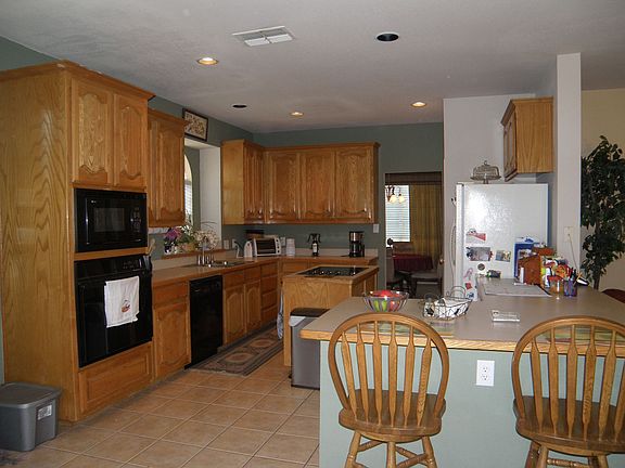 Spacious kitchen