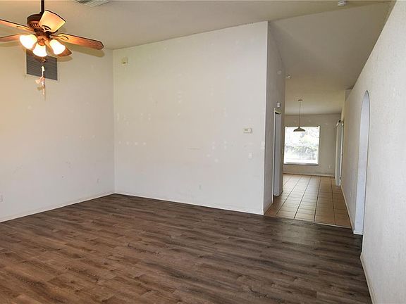 3rd image of 6772 Olin Ln