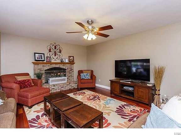3rd image of 5611 Providence Place Dr