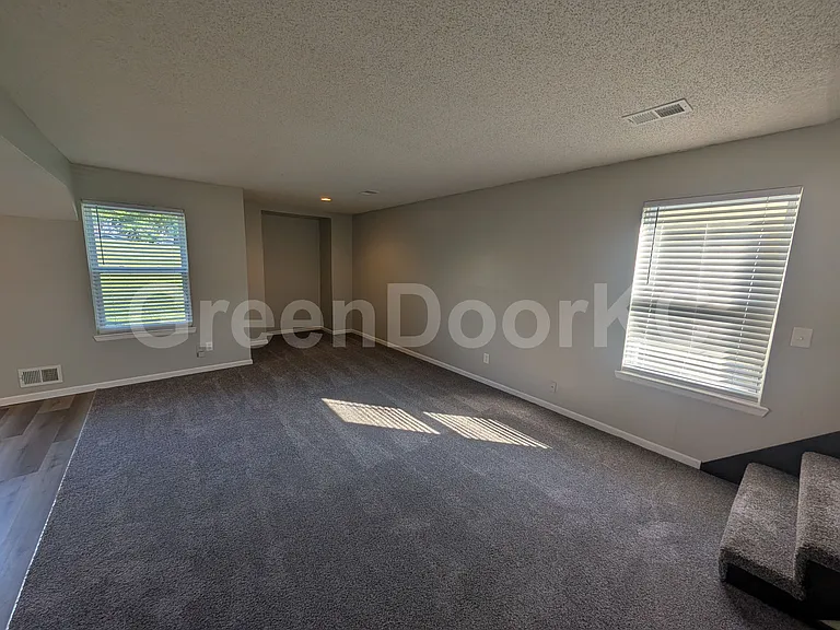 16520 W 141st St — Photo 4