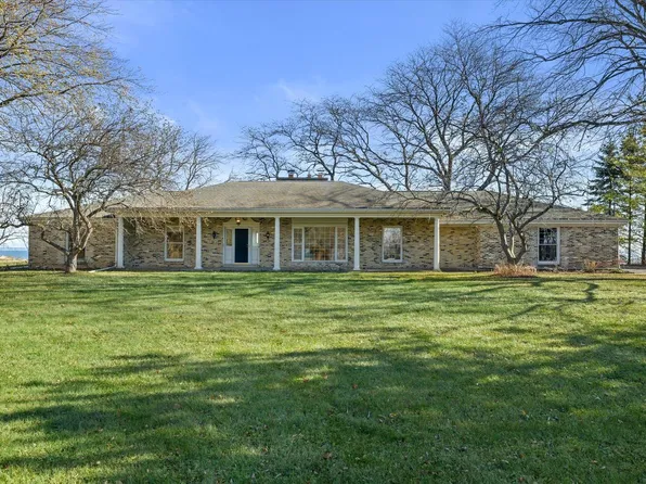 13328 North Lakewood DRIVE, Mequon, WI 53097