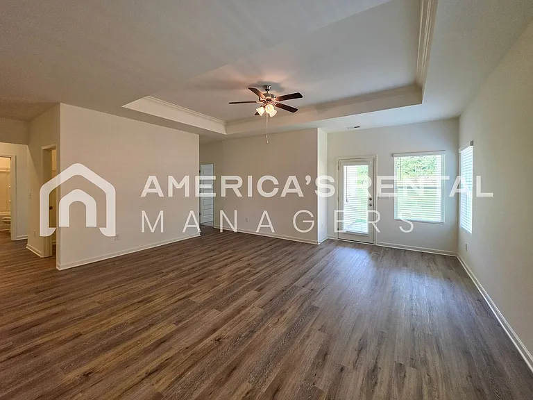 318 Ashland Dr SW — Photo 41