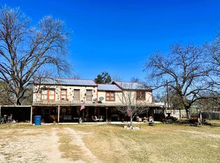 116 Mesquite St, Junction, TX 76849