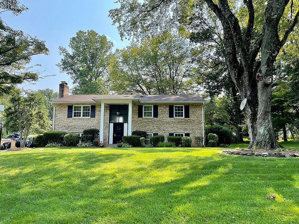 Front of home and yard