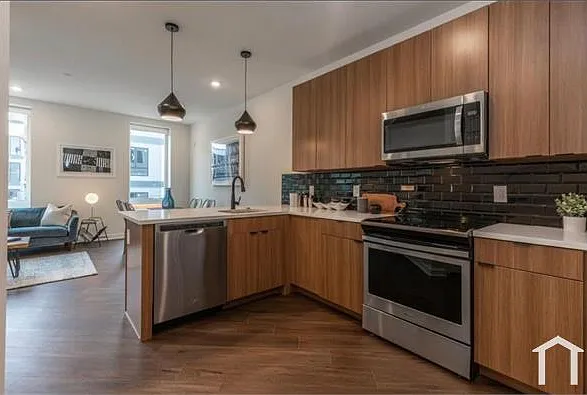 1836 E York St #203 — Photo 27