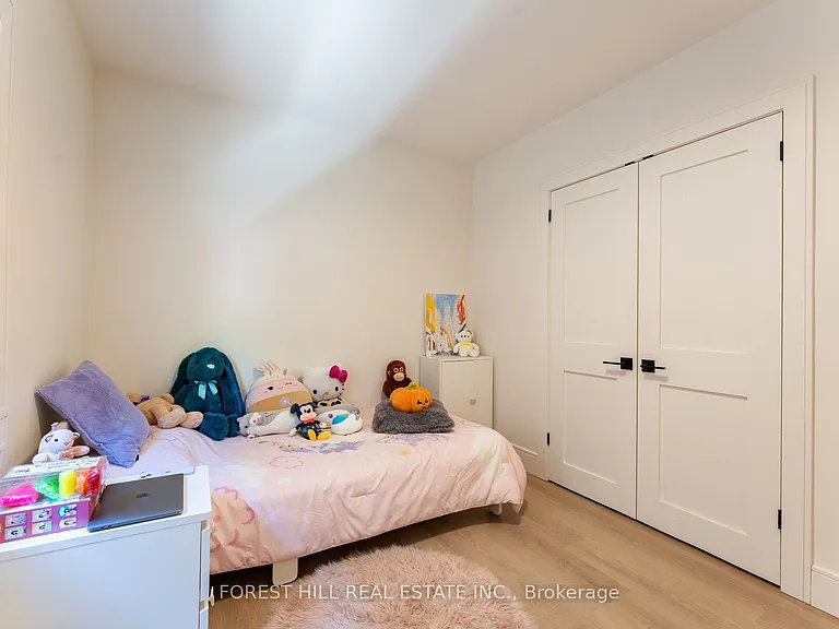 8 Victoria St #4 — Photo 12
