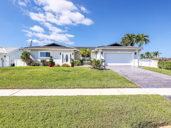 84 Gulfport Ct, Marco Island, FL 34145