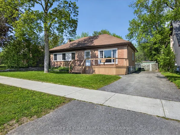 818 Rishor Cres, Peterborough, ON K9H 5C7