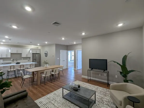 13 Nahant St #4B, Lynn, MA 01902