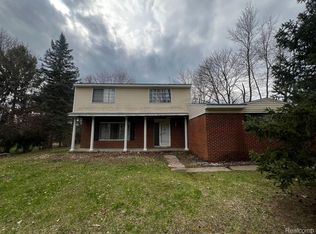 845 Allston Dr, Rochester Hills, MI 48309