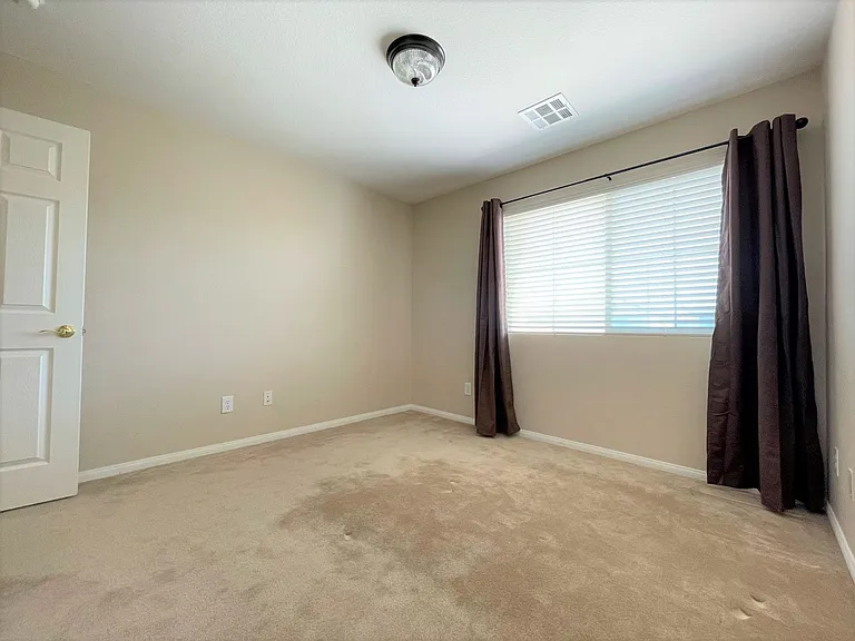 10595 Salmon Leap St — Photo 35