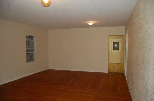 5th image of 208 N 26th St