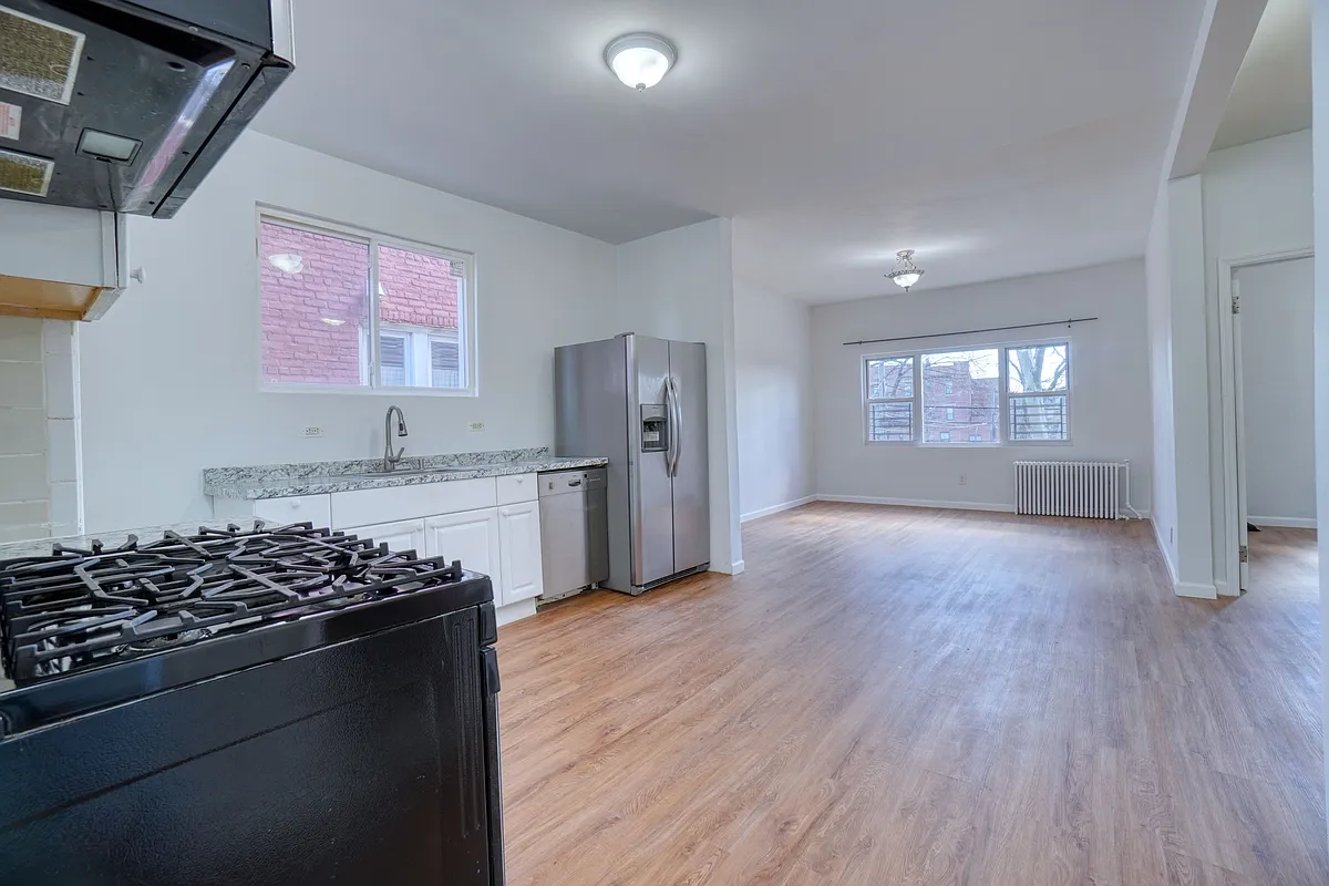Building Photo - 5564 61st St #2