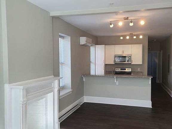 4th image of 1021 Park Pl #1A