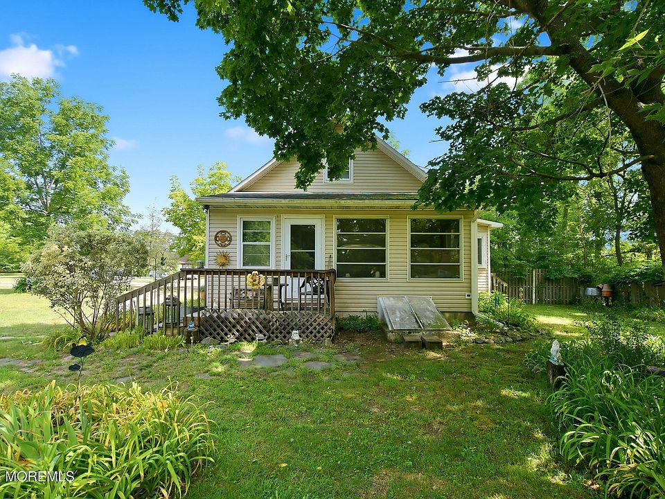 1st image of 14 Sunset Avenue