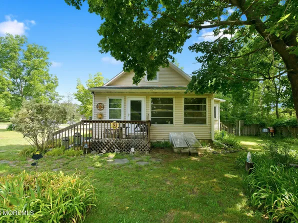 14 Sunset Avenue, Toms River, NJ 08755