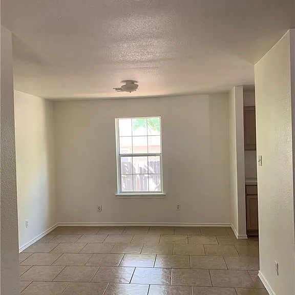 301 Taylor St — Photo 13