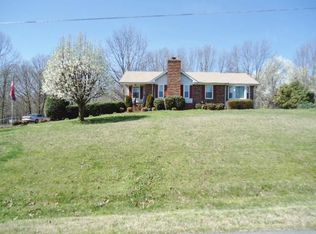118 Hickory Hill Dr, Cottontown, TN 37048