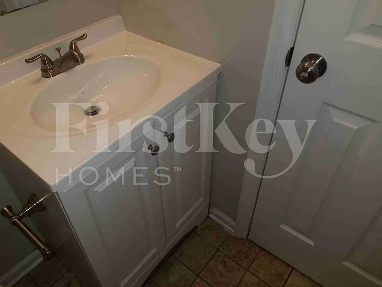 430 Citadel St — Photo 14