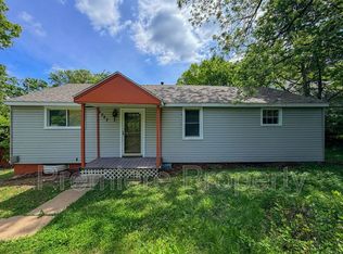 2727 S Vermont Ave, Independence, MO 64052