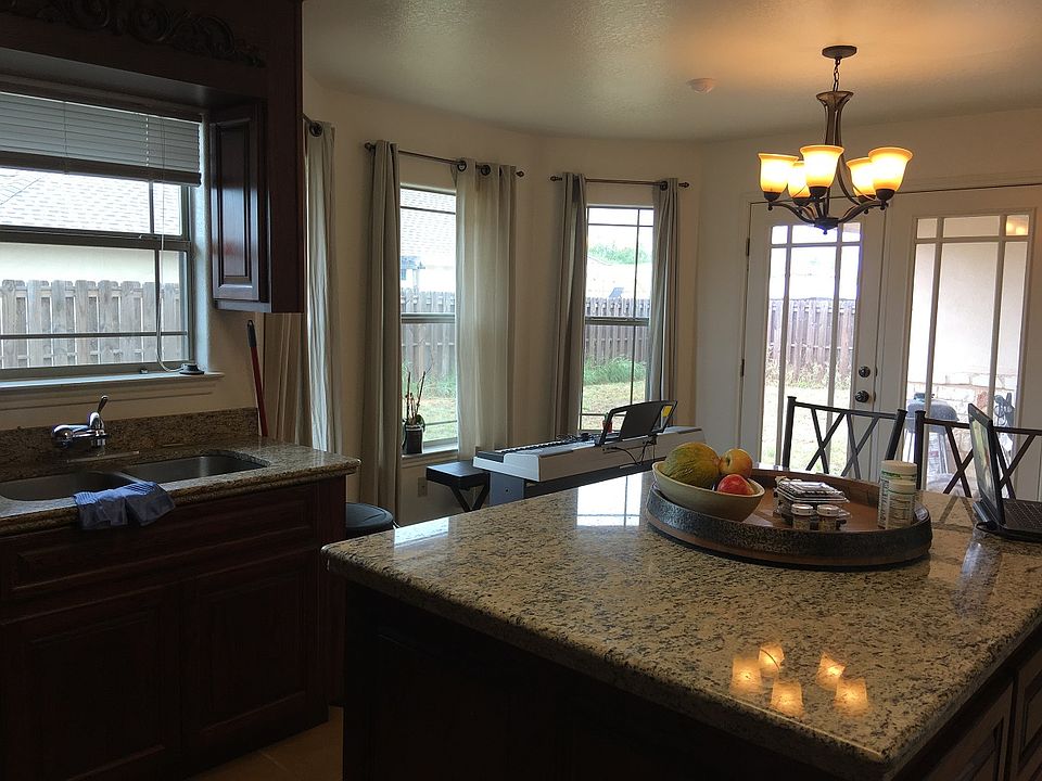 1st image of 213 La Lomita Dr