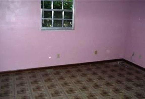 4th image of 410 NE 41st Ave