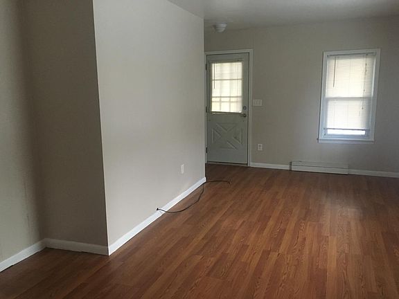 3rd image of 22415 Cora Ave
