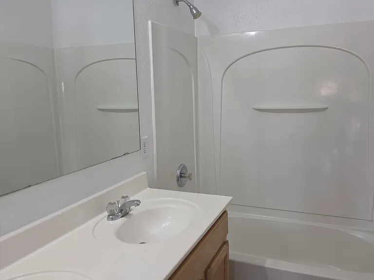 2068 E Andalusian Loop — Photo 12