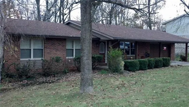 7492 Canterbury Rd photo 1