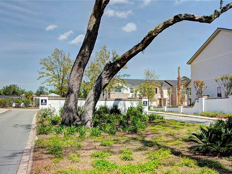 801 Mariners Cir — Photo 37