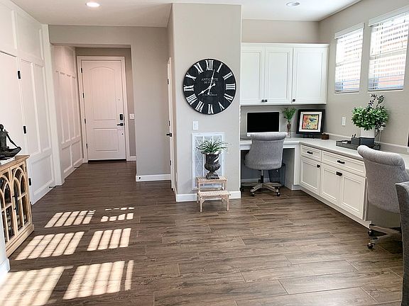 4th image of 861 E Cobble Stone Dr