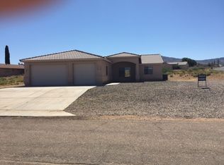 9250 N River Run Dr, Kingman, AZ 86401