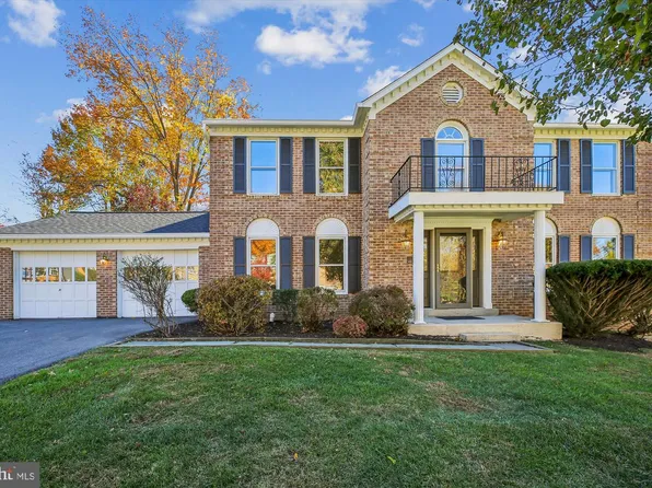 17 Locustwood Ct, Silver Spring, MD 20905