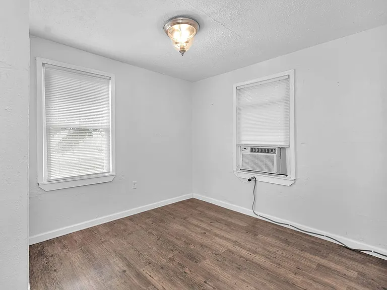 2101 W Romana St #A — Photo 6